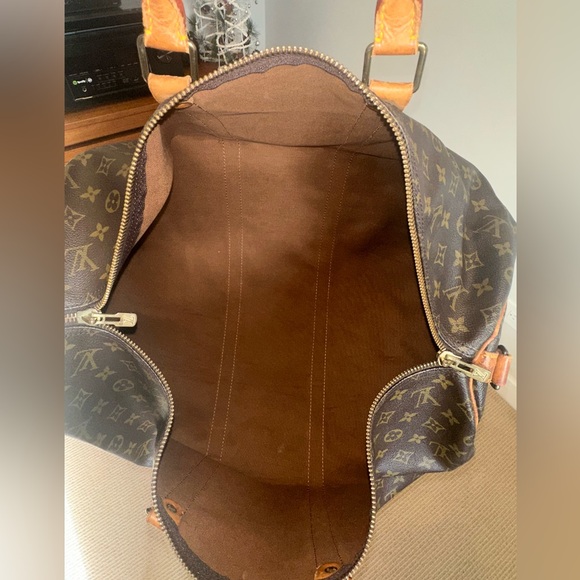 Authentic LV Keepall Bandoulière 55 - Picture 17 of 17